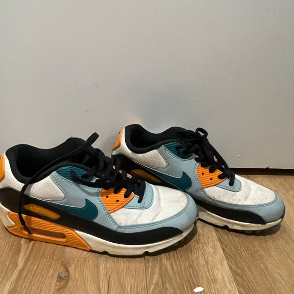 Colorful Nikes! - Picture 3 of 5